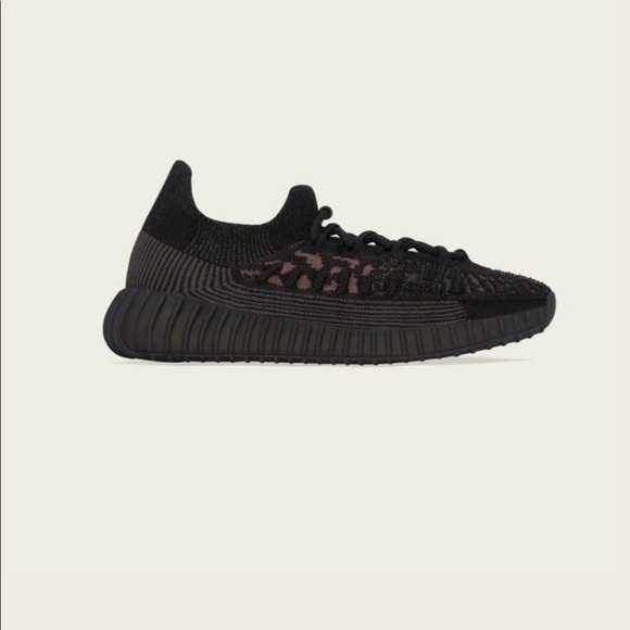 ❌SOLD❌—-Yeezy YZY 350 V2 CMPCT size 7 Us Black- brand new - Picture 1 of 4